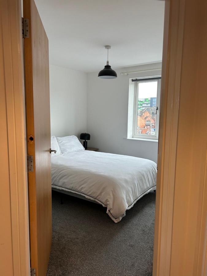 2 Bedroom In Prime Location With Secure Parking *